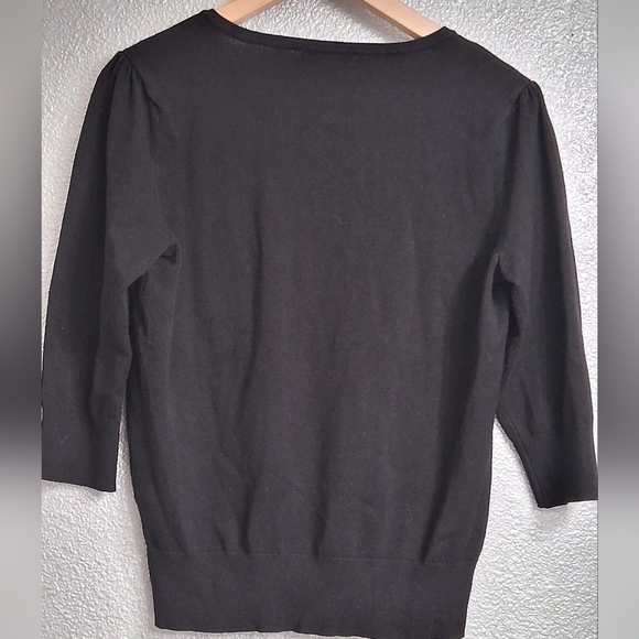 Roz & Ali Lady Libery Black Sweater With White Floral Embroidery     Size  L - Picture 9 of 12